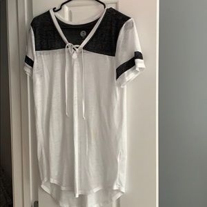 Black and white t-shirt with ties